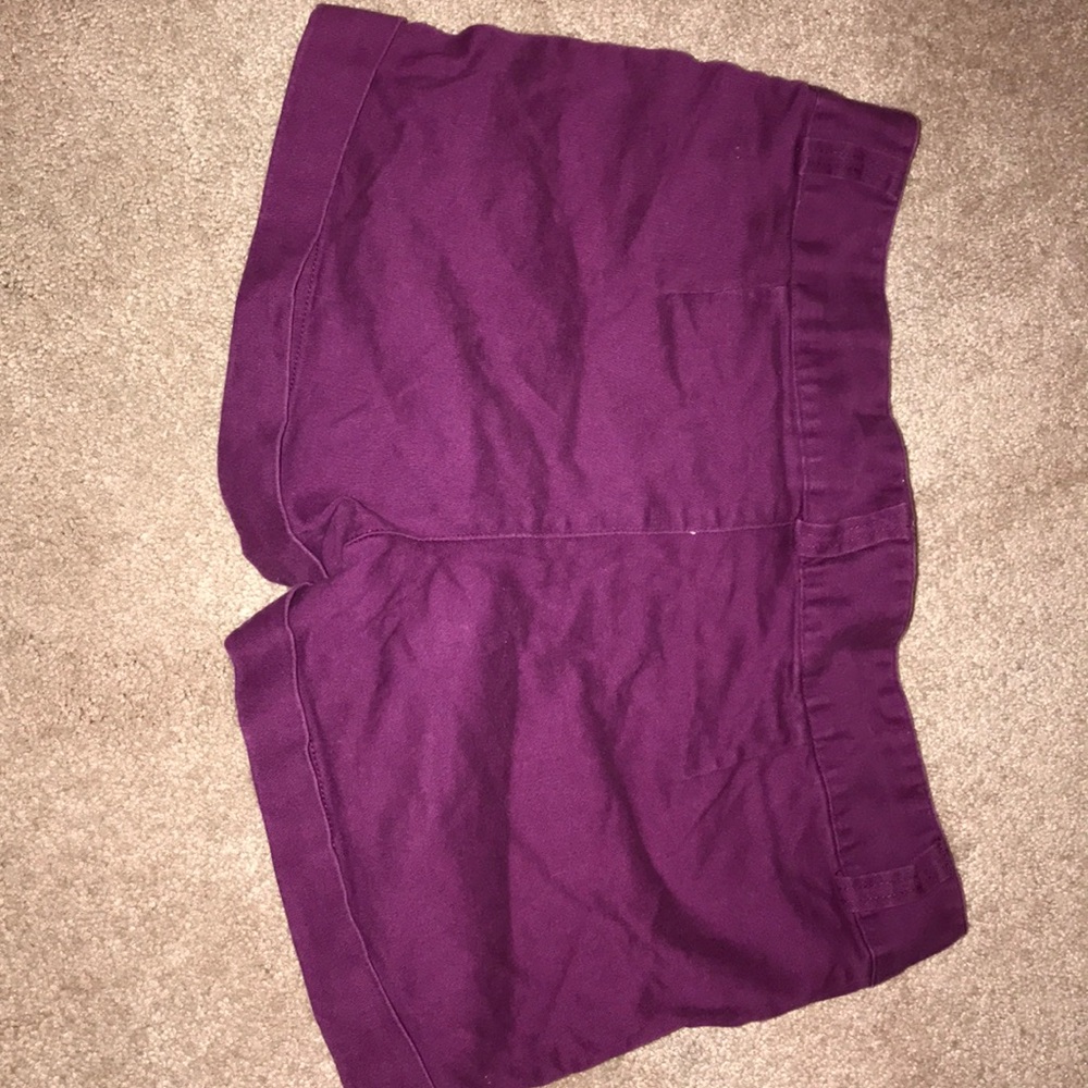 Shorts - Picture 2 of 3
